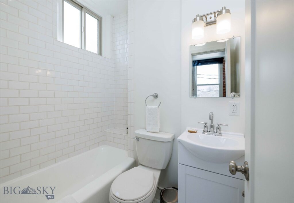 201 S Main Street, Livingston MT 59047