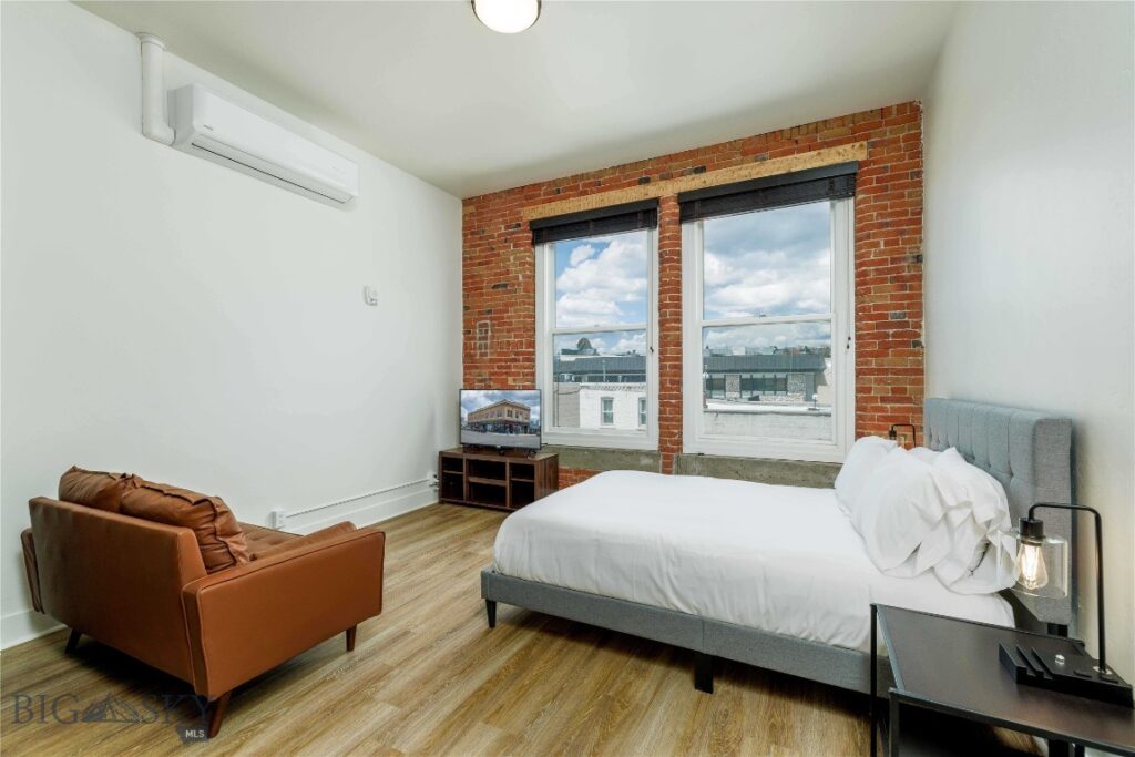 201 S Main Street, Livingston MT 59047