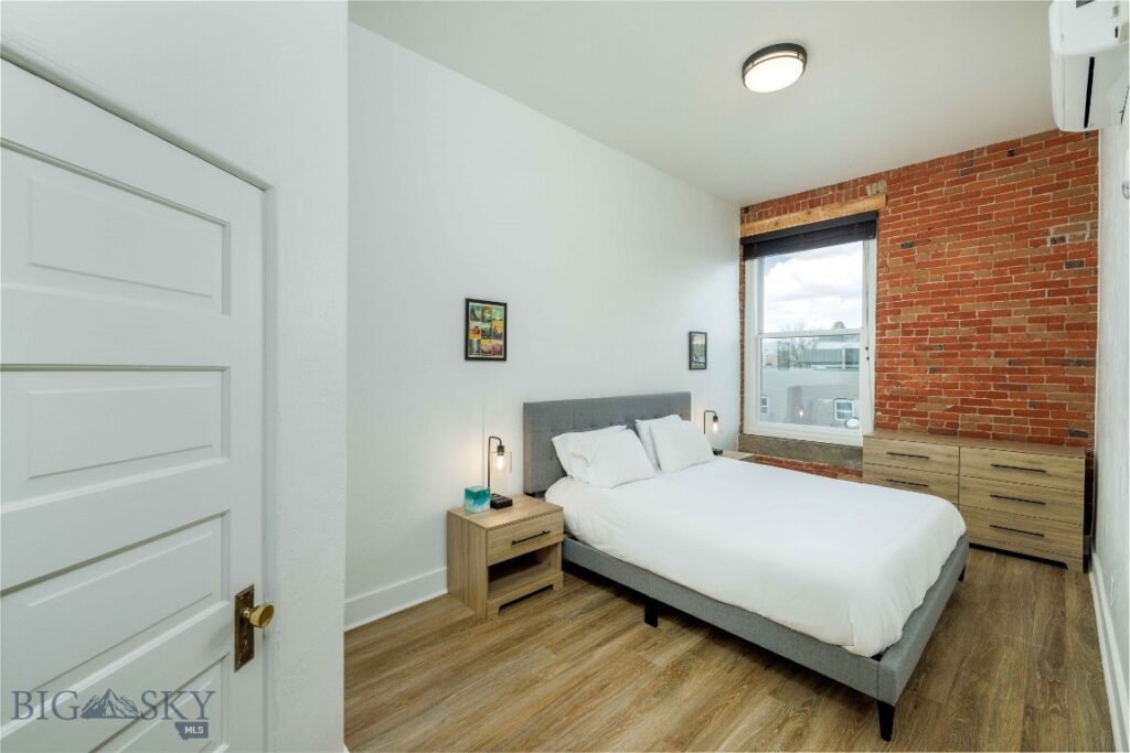 201 S Main Street, Livingston MT 59047