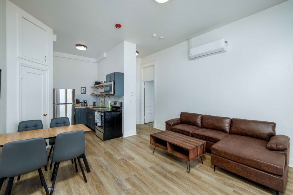 201 S Main Street, Livingston MT 59047