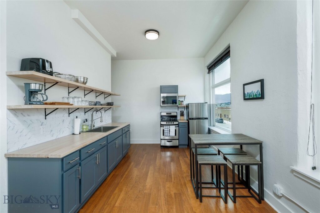 201 S Main Street, Livingston MT 59047