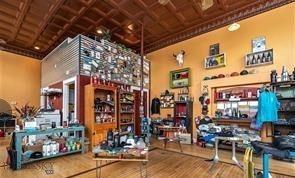 201 S Main Street, Livingston MT 59047