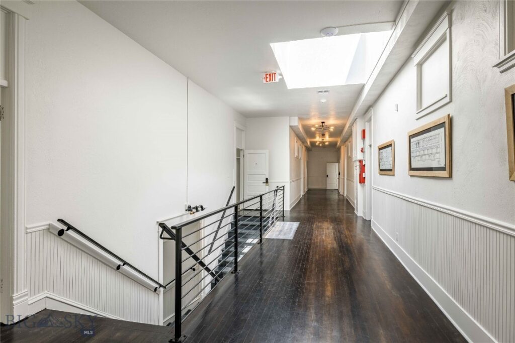 201 S Main Street, Livingston MT 59047