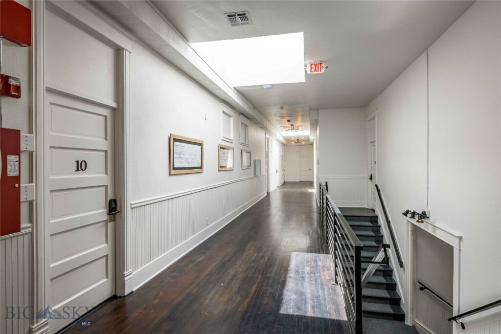 201 S Main Street, Livingston MT 59047