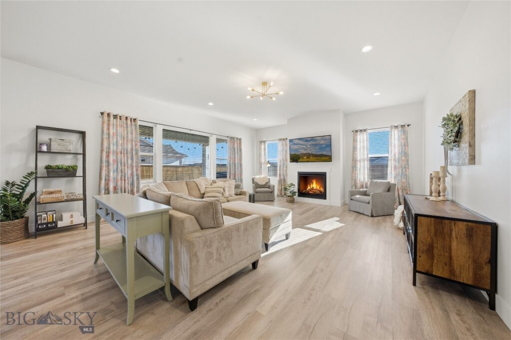 1718 Wyatt Earp Court, Belgrade MT 59714