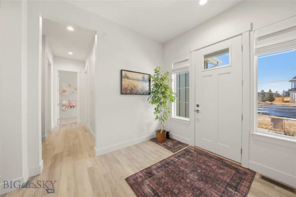 1718 Wyatt Earp Court, Belgrade MT 59714