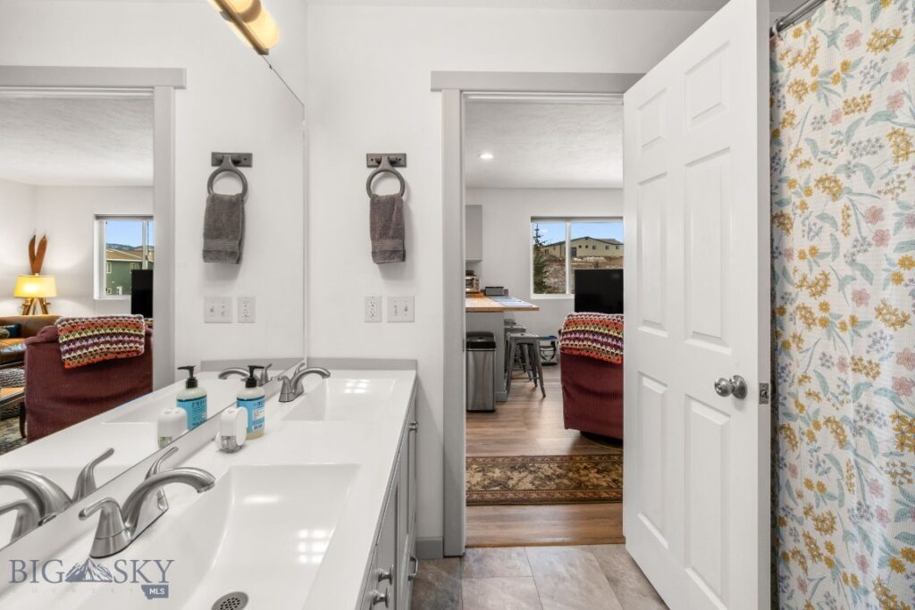 121 Gravel Hollow, Bozeman MT 59718