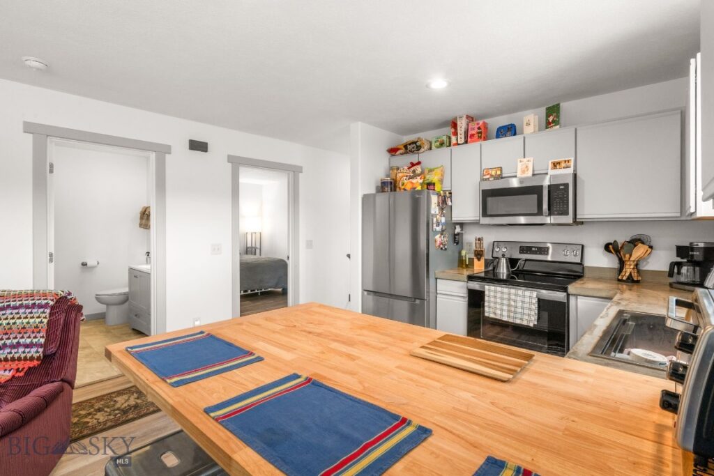 121 Gravel Hollow, Bozeman MT 59718