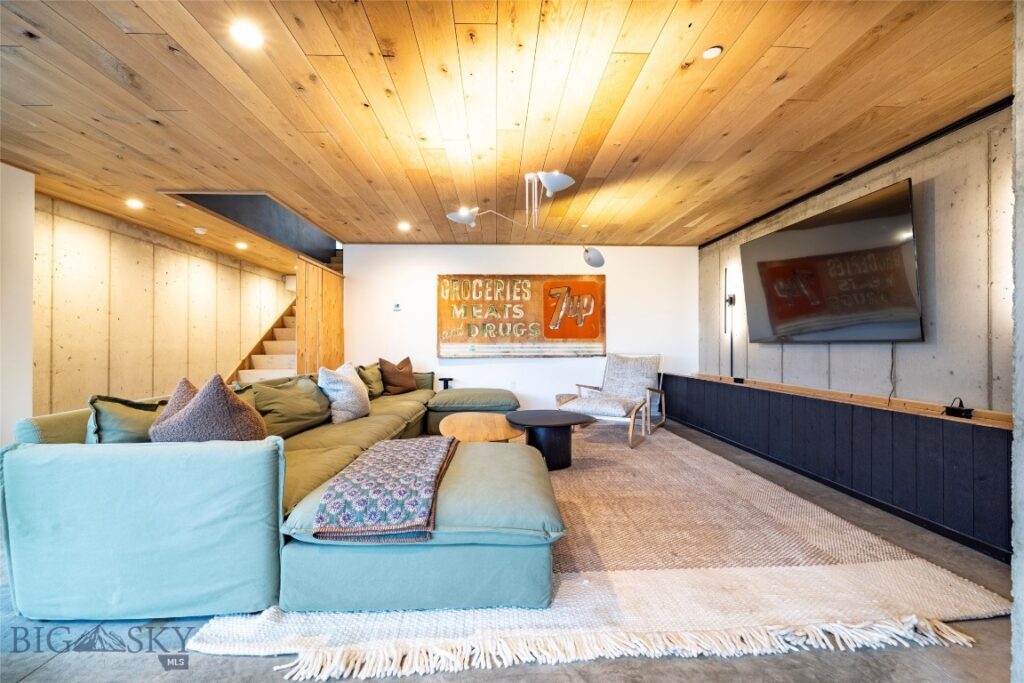 31 Ladybug, Bozeman MT 59718