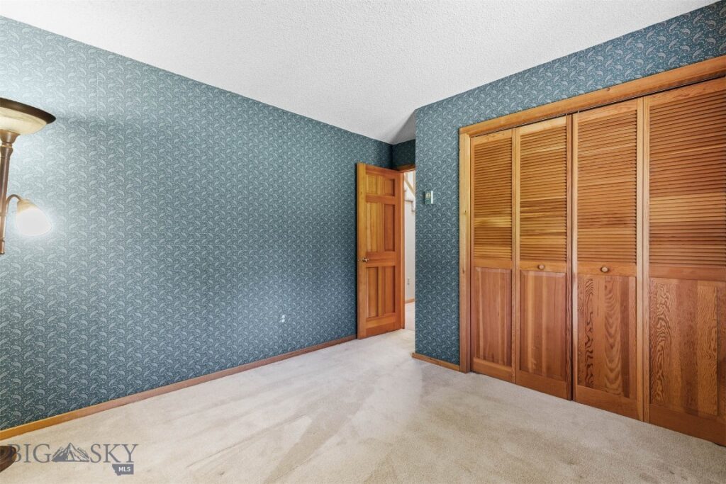 43 Hitching Post Road, Bozeman MT 59715
