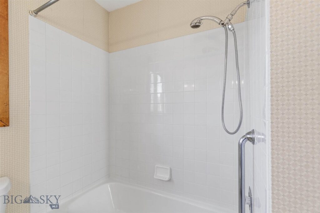 43 Hitching Post Road, Bozeman MT 59715