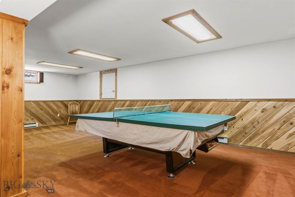 43 Hitching Post Road, Bozeman MT 59715