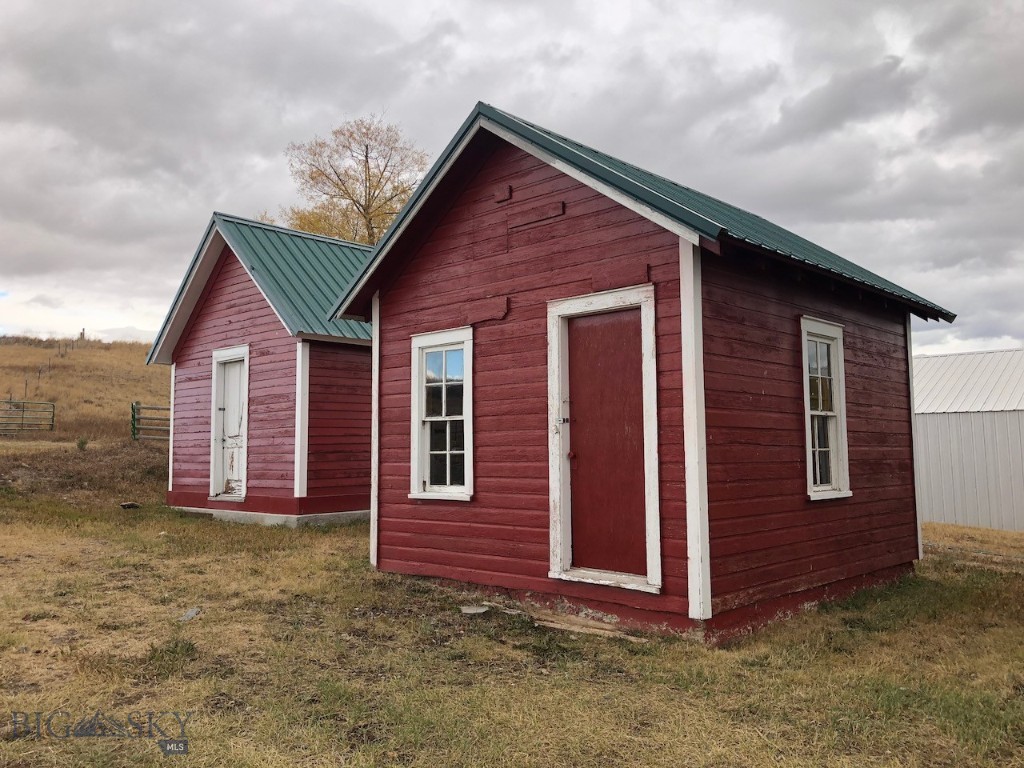 477 Reese Creek Road, Belgrade MT 59714
