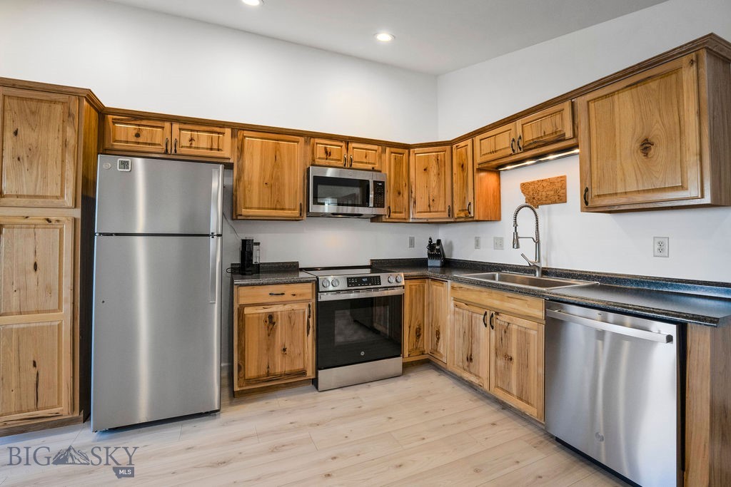 129 Village Drive, Belgrade MT 59714