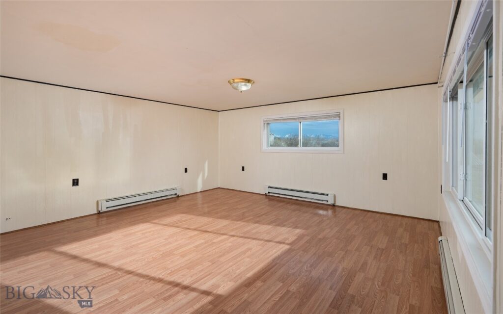 1215 E Gallatin Street, Livingston MT 59047