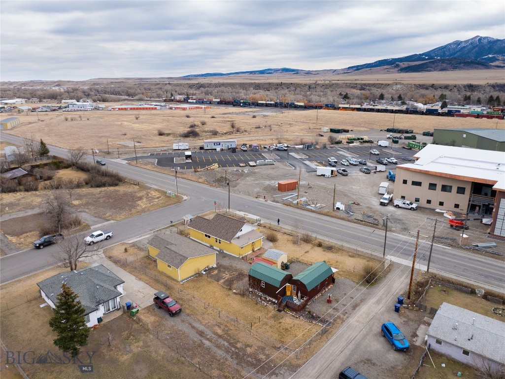 1215 E Gallatin Street, Livingston MT 59047