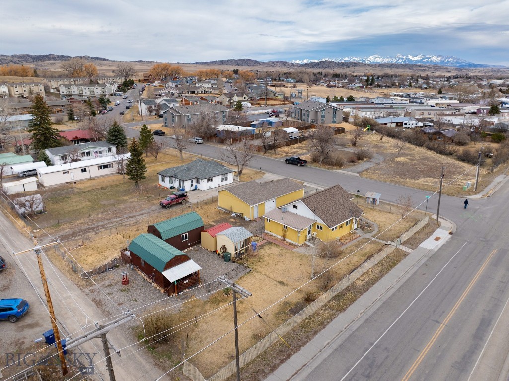 1215 E Gallatin Street, Livingston MT 59047