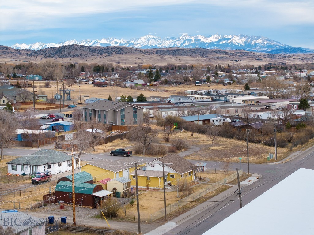 1215 E Gallatin Street, Livingston MT 59047