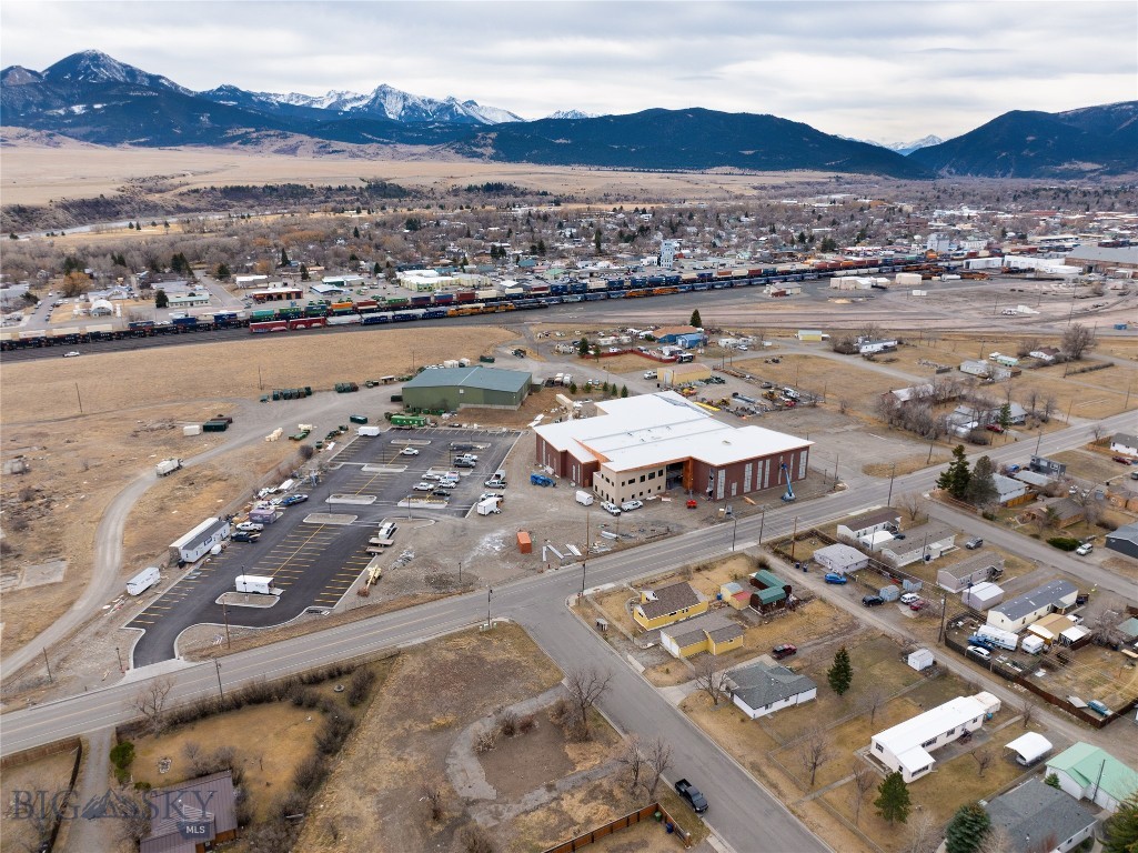 1215 E Gallatin Street, Livingston MT 59047