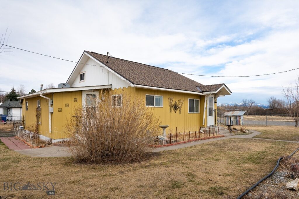 1215 E Gallatin Street, Livingston MT 59047