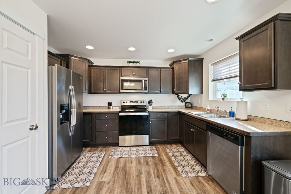 1103 Falcon Ridge Boulevard, Belgrade MT 59714