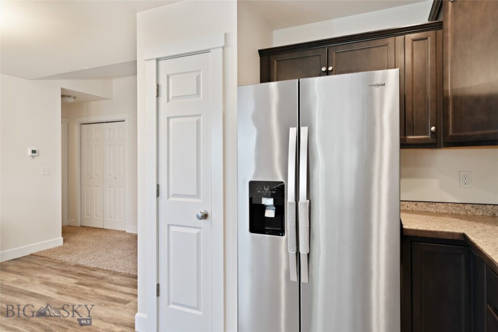 1103 Falcon Ridge Boulevard, Belgrade MT 59714