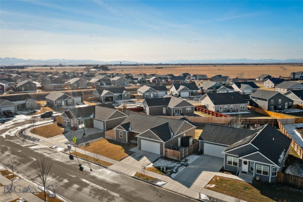 1103 Falcon Ridge Boulevard, Belgrade MT 59714