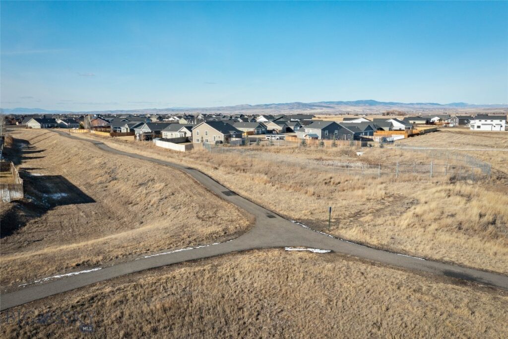 1103 Falcon Ridge Boulevard, Belgrade MT 59714