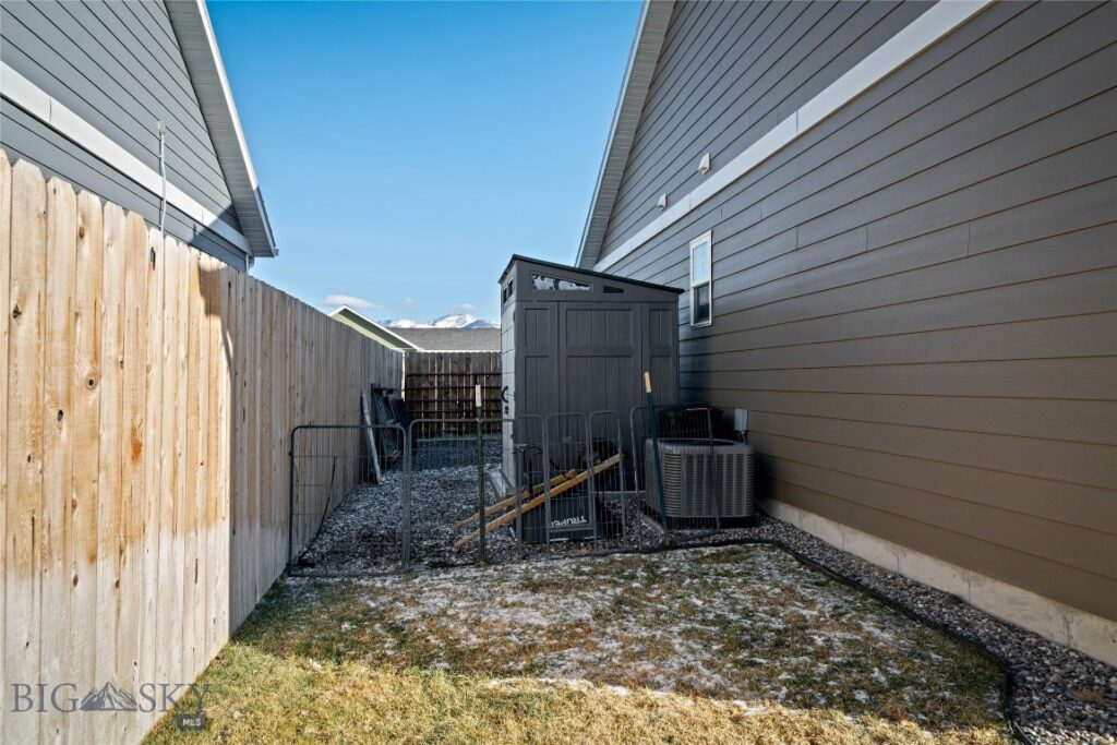 1103 Falcon Ridge Boulevard, Belgrade MT 59714