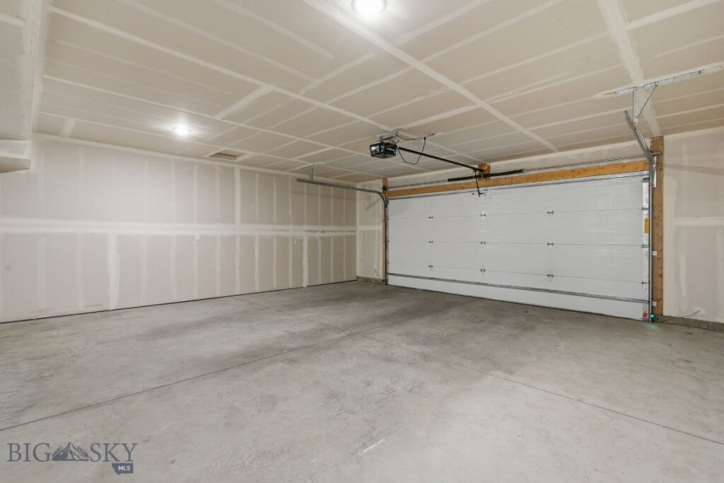 605 & 607 Black Diamond, Belgrade MT 59714