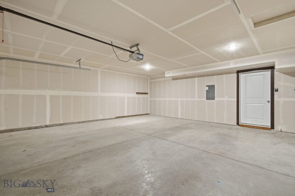 605 & 607 Black Diamond, Belgrade MT 59714