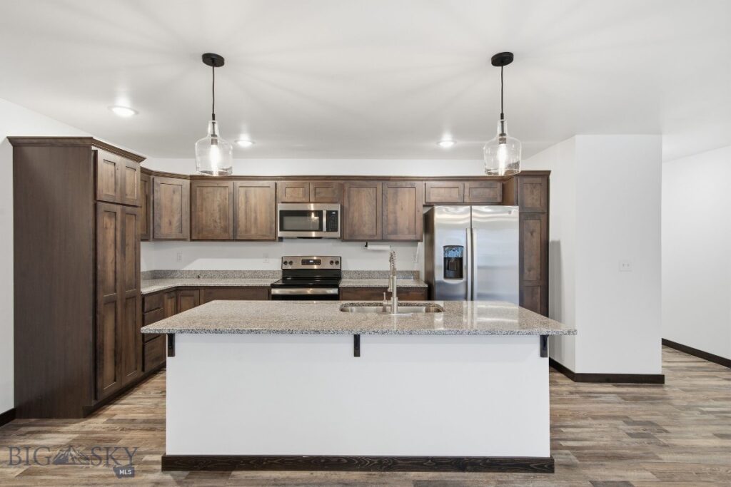 605 & 607 Black Diamond, Belgrade MT 59714