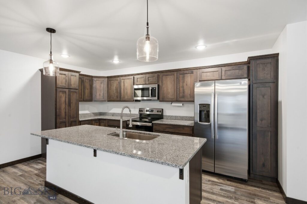 605 & 607 Black Diamond, Belgrade MT 59714