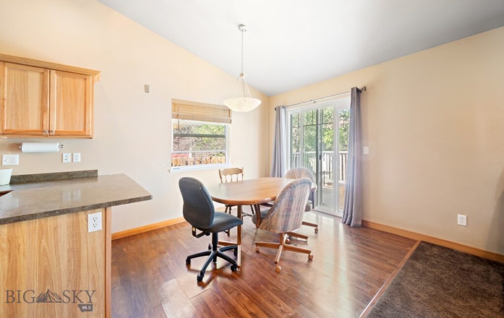 16 Wally D Lane, Belgrade MT 59714