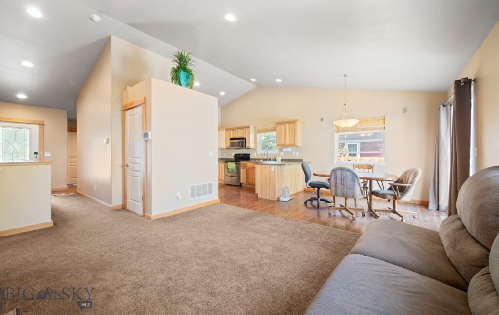 16 Wally D Lane, Belgrade MT 59714