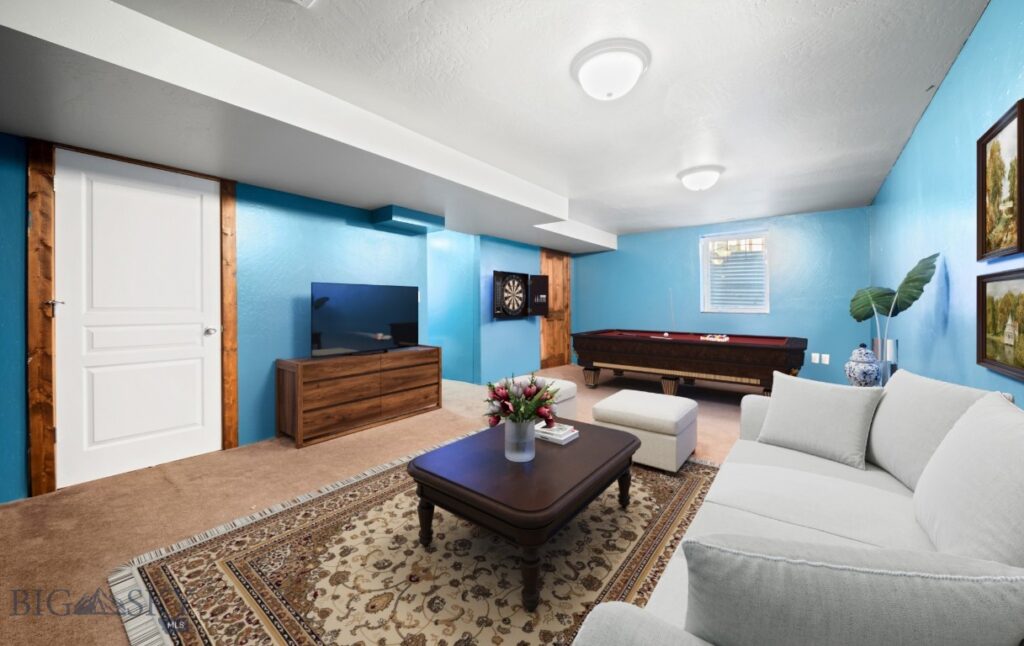 16 Wally D Lane, Belgrade MT 59714