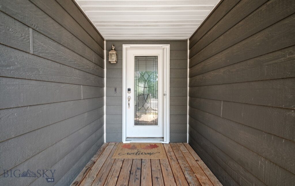 16 Wally D Lane, Belgrade MT 59714