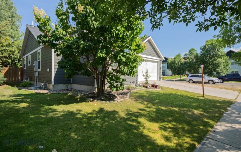 16 Wally D Lane, Belgrade MT 59714