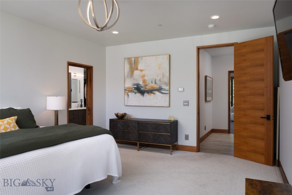 989 Bridger Lake Drive, Bozeman MT 59718