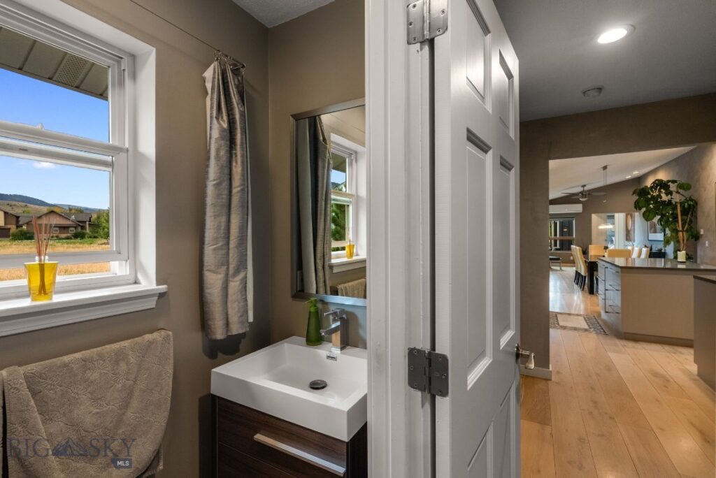 9000 S 19th Avenue, Bozeman MT 59718