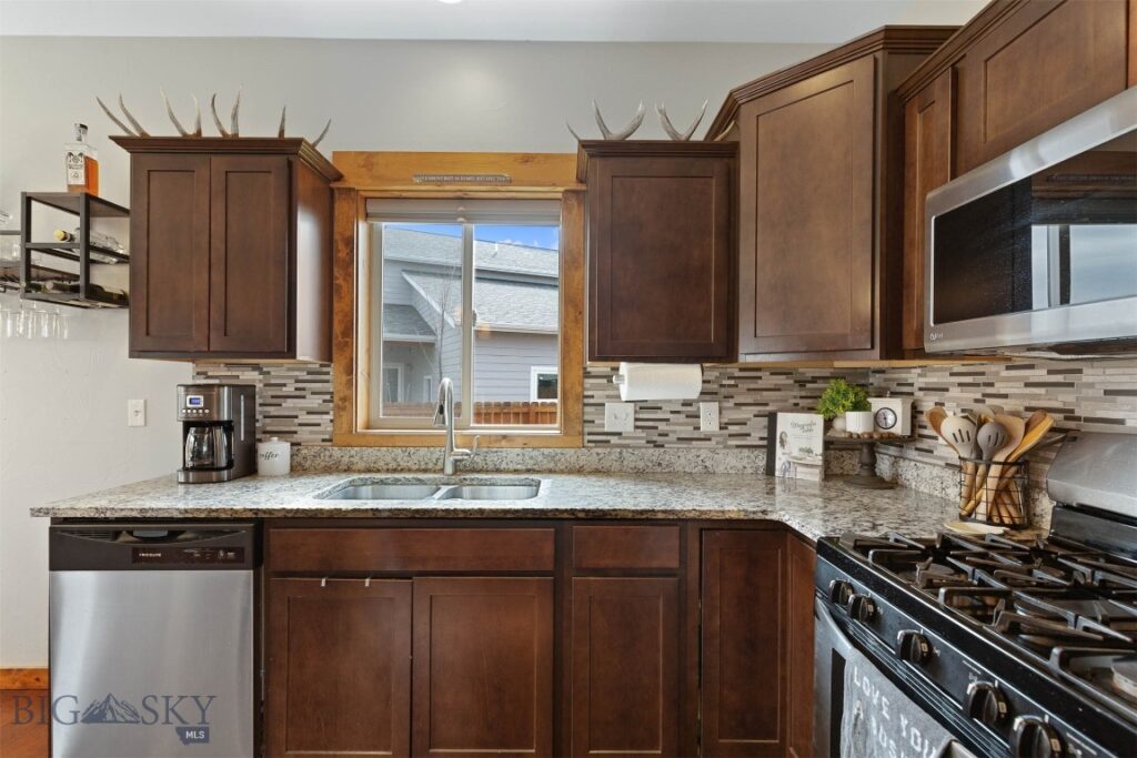 921 New Mexico Drive, Belgrade MT 59714