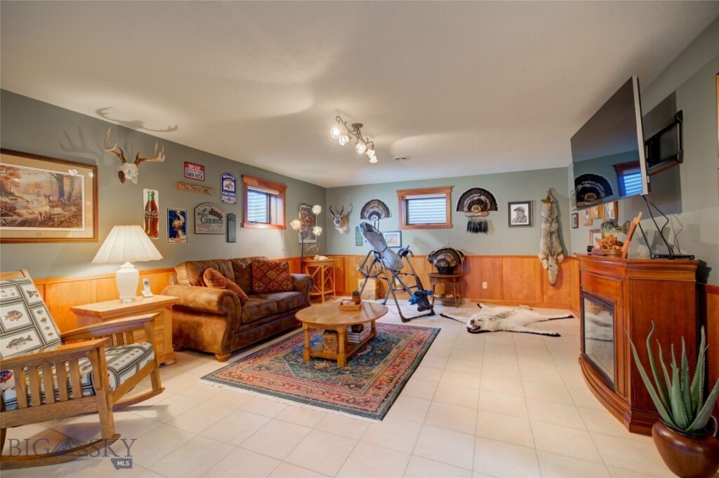 2915 Branding Iron, Bozeman MT 59715