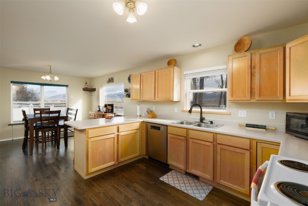 601 Golden West Drive, Belgrade MT 59714