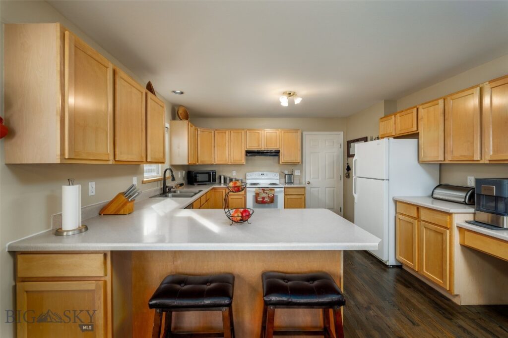 601 Golden West Drive, Belgrade MT 59714