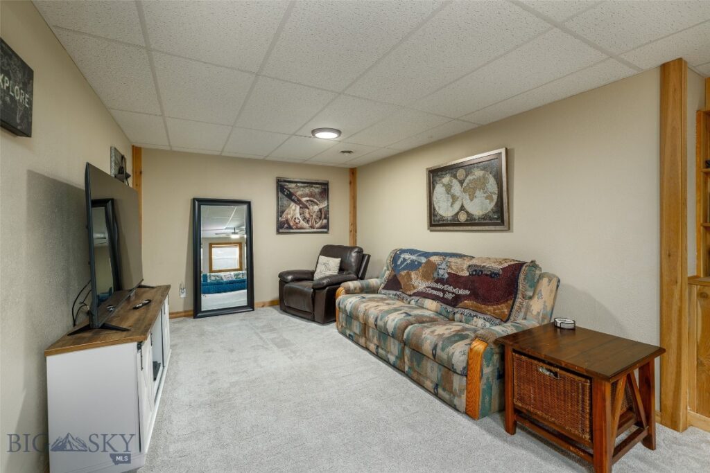 601 Golden West Drive, Belgrade MT 59714