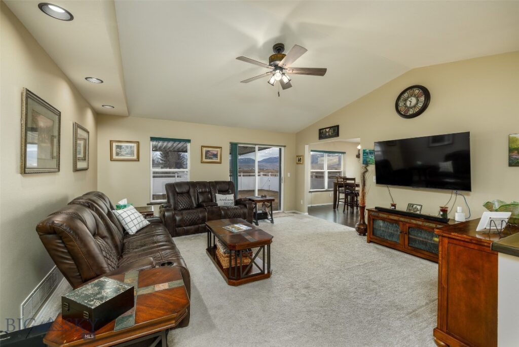 601 Golden West Drive, Belgrade MT 59714