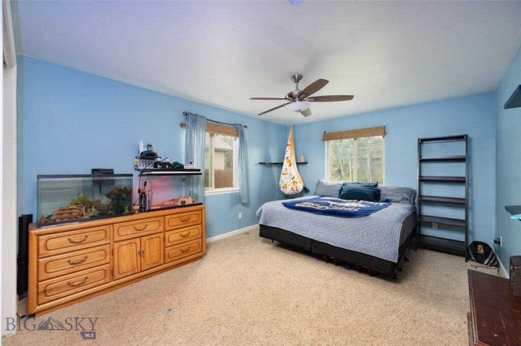 56 Thatch Wood Lane, Bozeman MT 59718