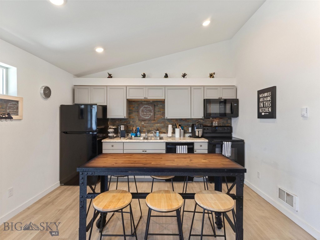 407 Brookline Street, Livingston MT 59047