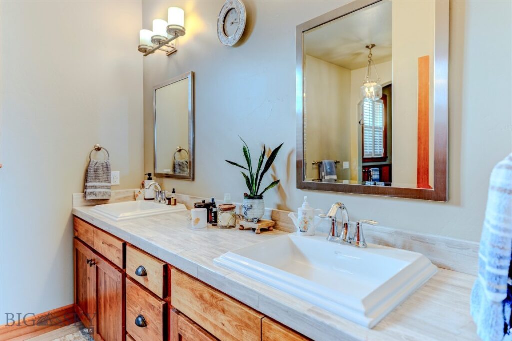 1006 Eagle Court, Livingston MT 59047