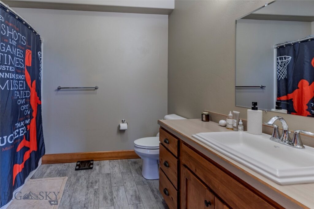 1006 Eagle Court, Livingston MT 59047